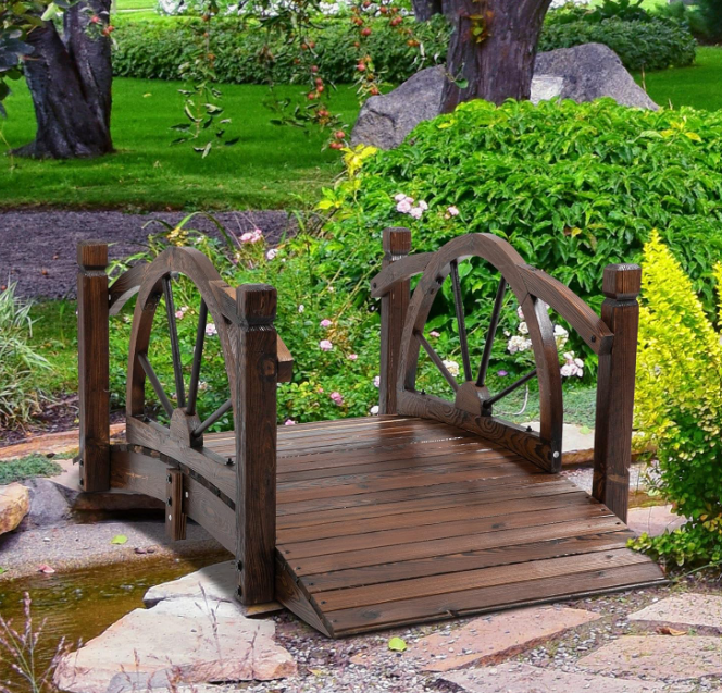 1.5M Decorative Wooden Garden Bridge with Safety Guardrail - Outdoor Lawn and Pond Walkway