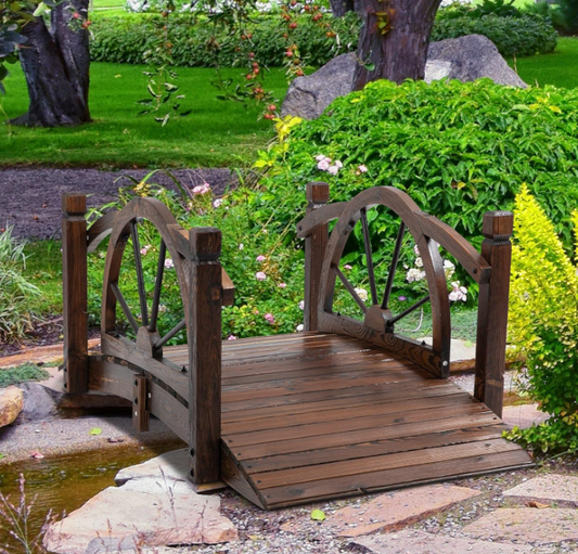 1.5M Decorative Wooden Garden Bridge with Safety Guardrail - Outdoor Lawn and Pond Walkway