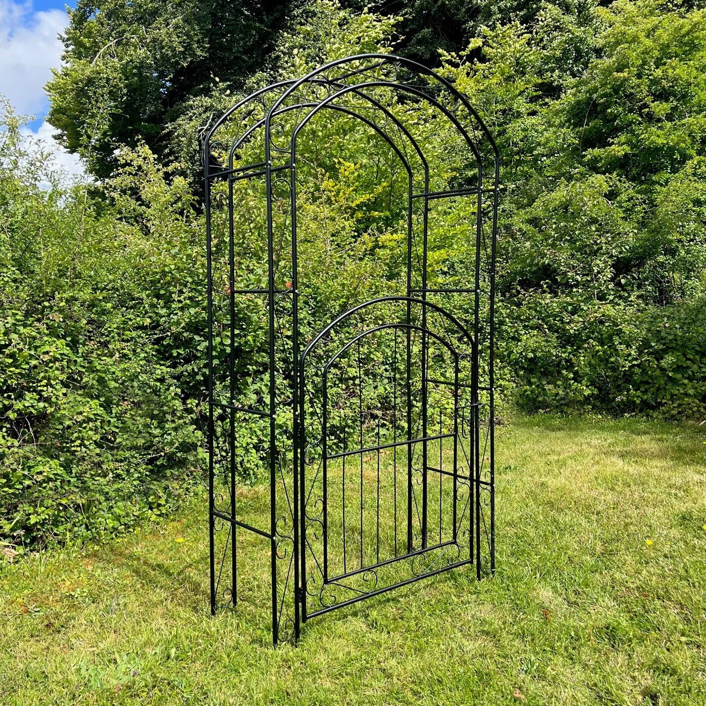 Metal Garden Arches & Arbours | Rose Climbing Plant Support Trellis Frames