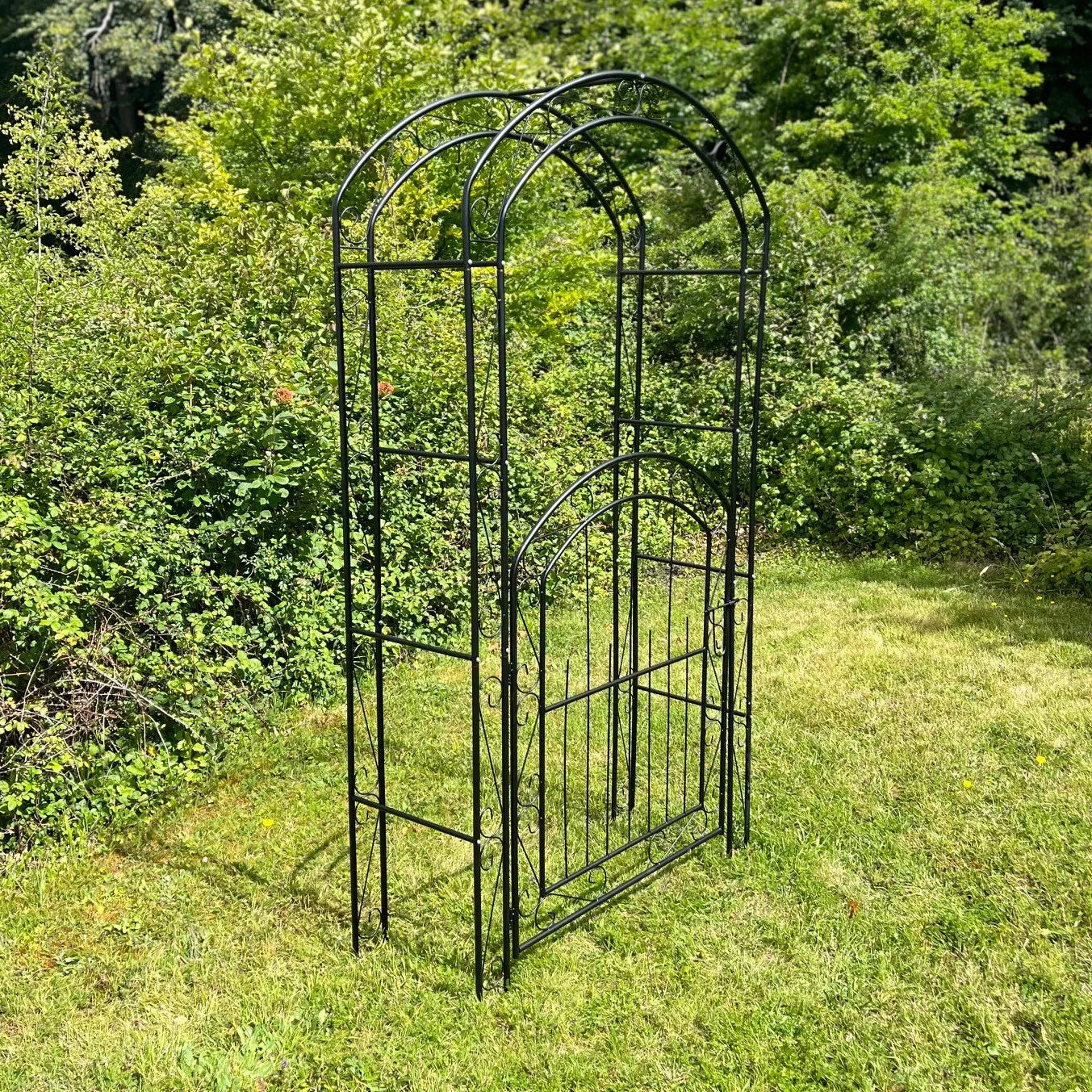 Metal Garden Arches & Arbours | Rose Climbing Plant Support Trellis Frames