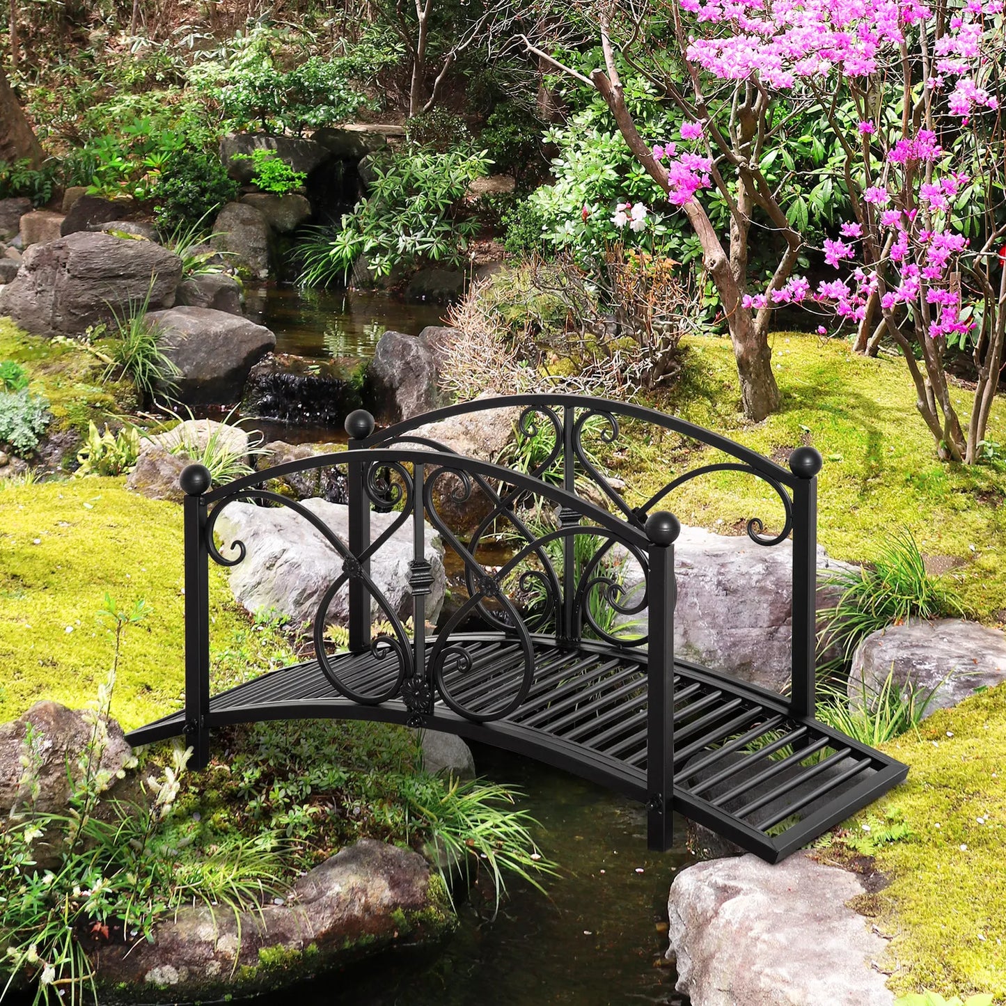 Decorative Elegant Garden Bridge with Railings for Creek Pond