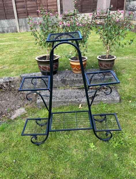 Plant Stand with 3 Layers and 6 Flower Pots Shelf Display Rack